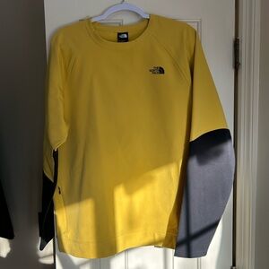 The North Face Men's Sweater in Yellow and Black